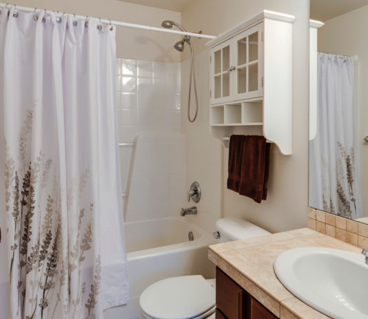 Know-Setting-Ground-Rules-For-a-Bathroom-Remodel-on-contribution-space