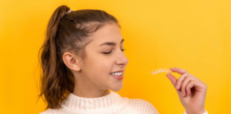 Know-About-the-Fastest-Ways-to-Straighten-the-Teeth-on-contribution-space