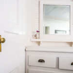 How-to-Enlarging-Spaces-Using-Mirrors-In-The-Bathroom-on-contribution