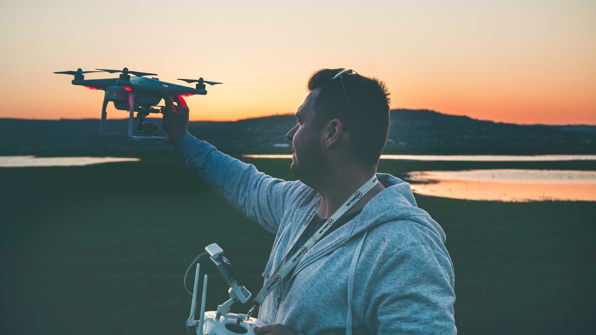 Some-Great-Reasons-to-Purchase-a-Drone-for-You-On-ContributionSpace