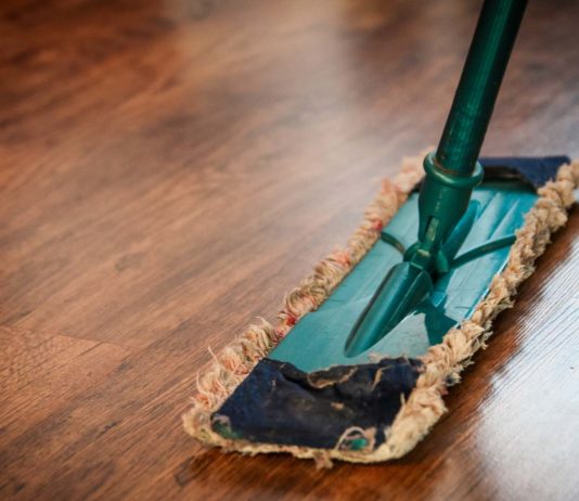 Tips-To-Choose-The-Best-Commercial-Floor-Cleaning-Services-On-ContributionSpace